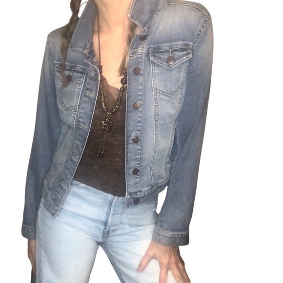Loft Sz SP Denim Jacket Trucker Short/Crop Medium Wash Casual Classic Boho Chic - Picture 1 of 10